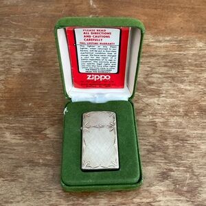 VINTAGE ZIPPO SLIM 1970 CIGARETTE LIGHTER #1760 Christy Holly Original Case